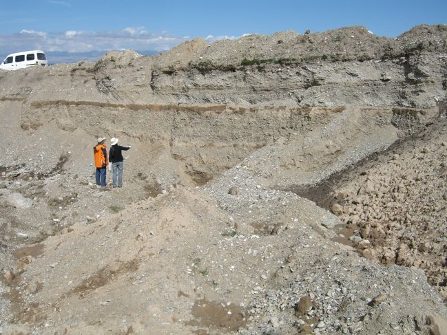  2006:09:02 03:59:53   Porter Outcrop - S side of Lake 04 Trans-Regres Sequence.jpg
